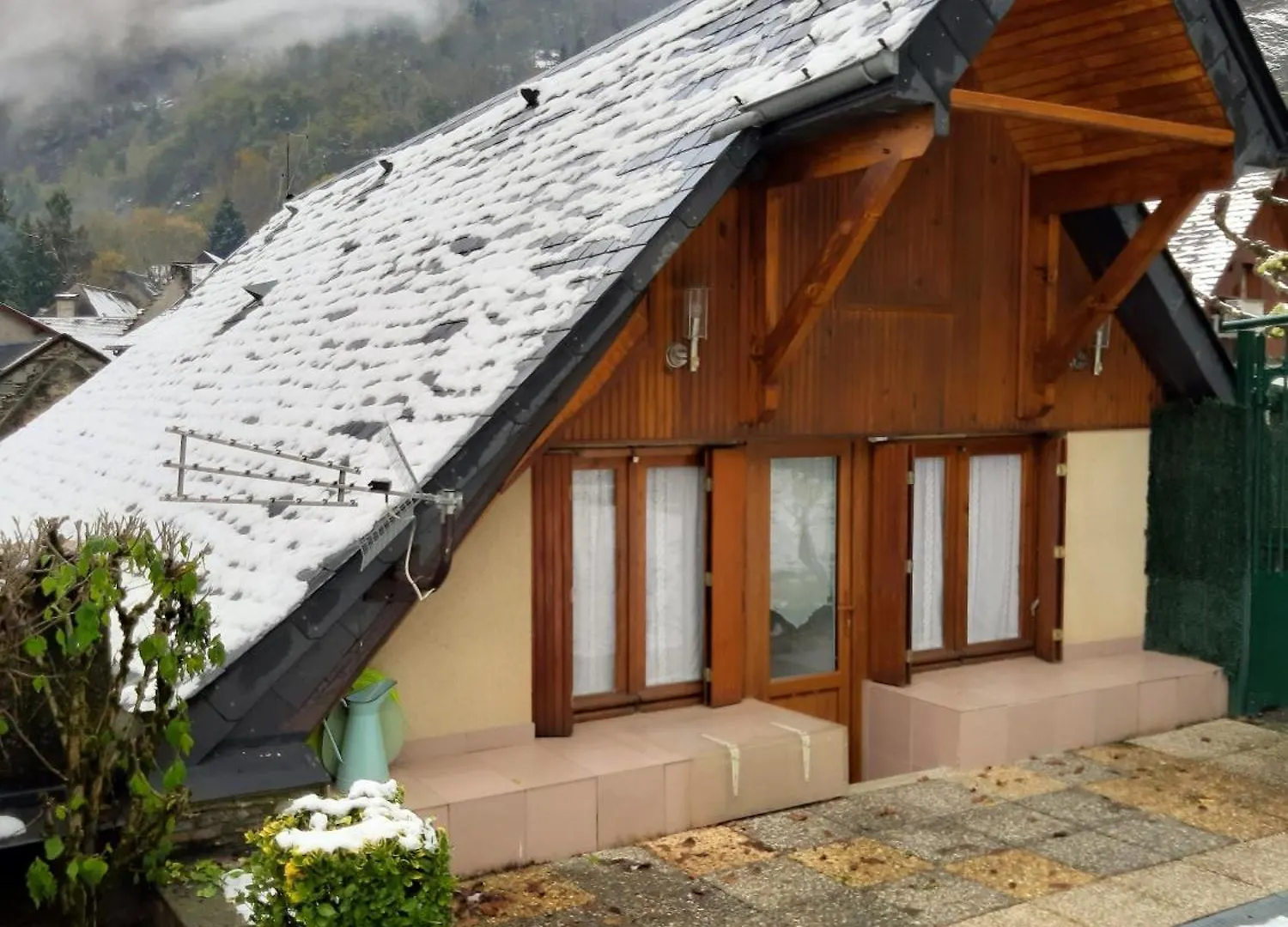 Hébergement de vacances petite maison de montagne avec jardin Cier-de-Luchon